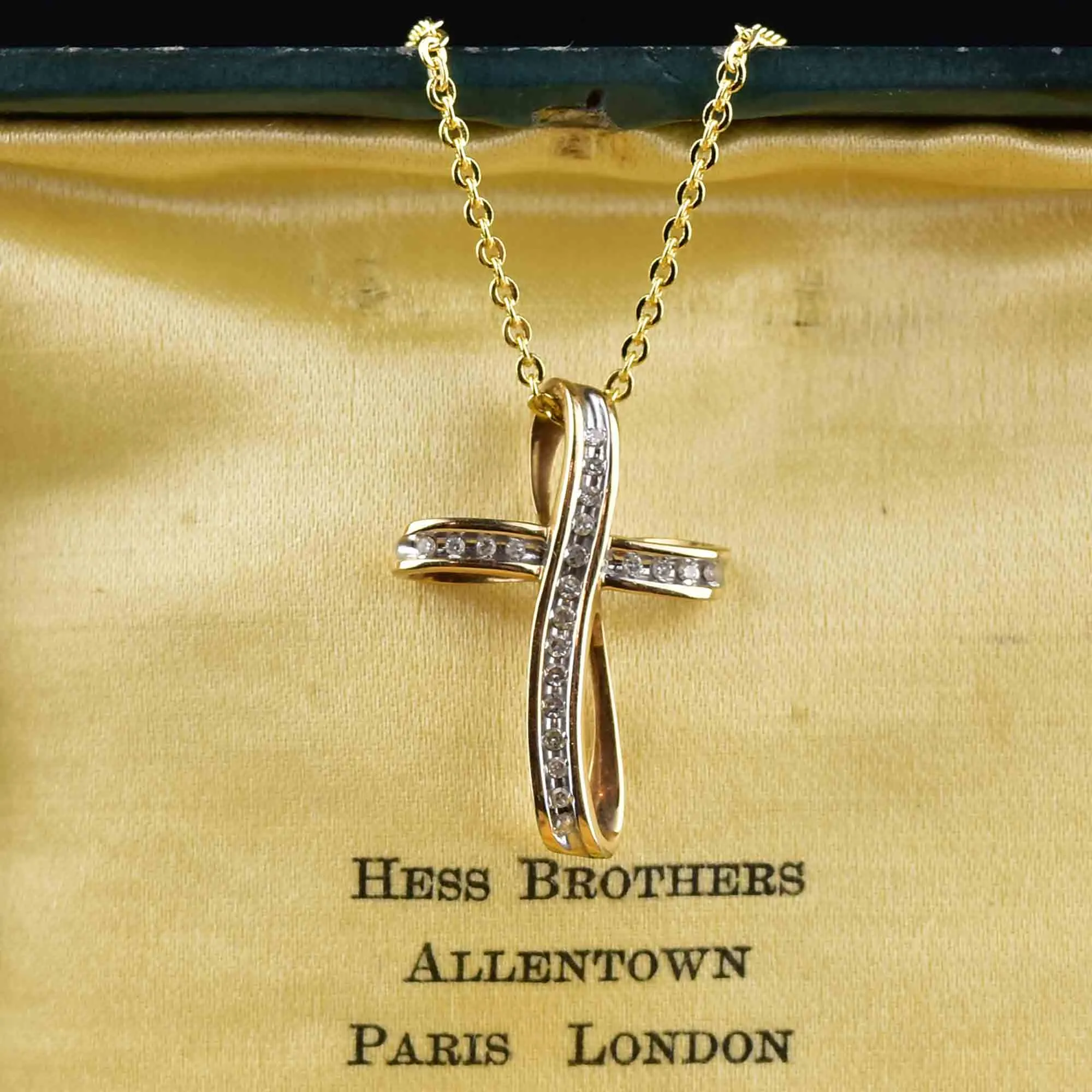 10K Gold Diamond Cross Pendant Necklace