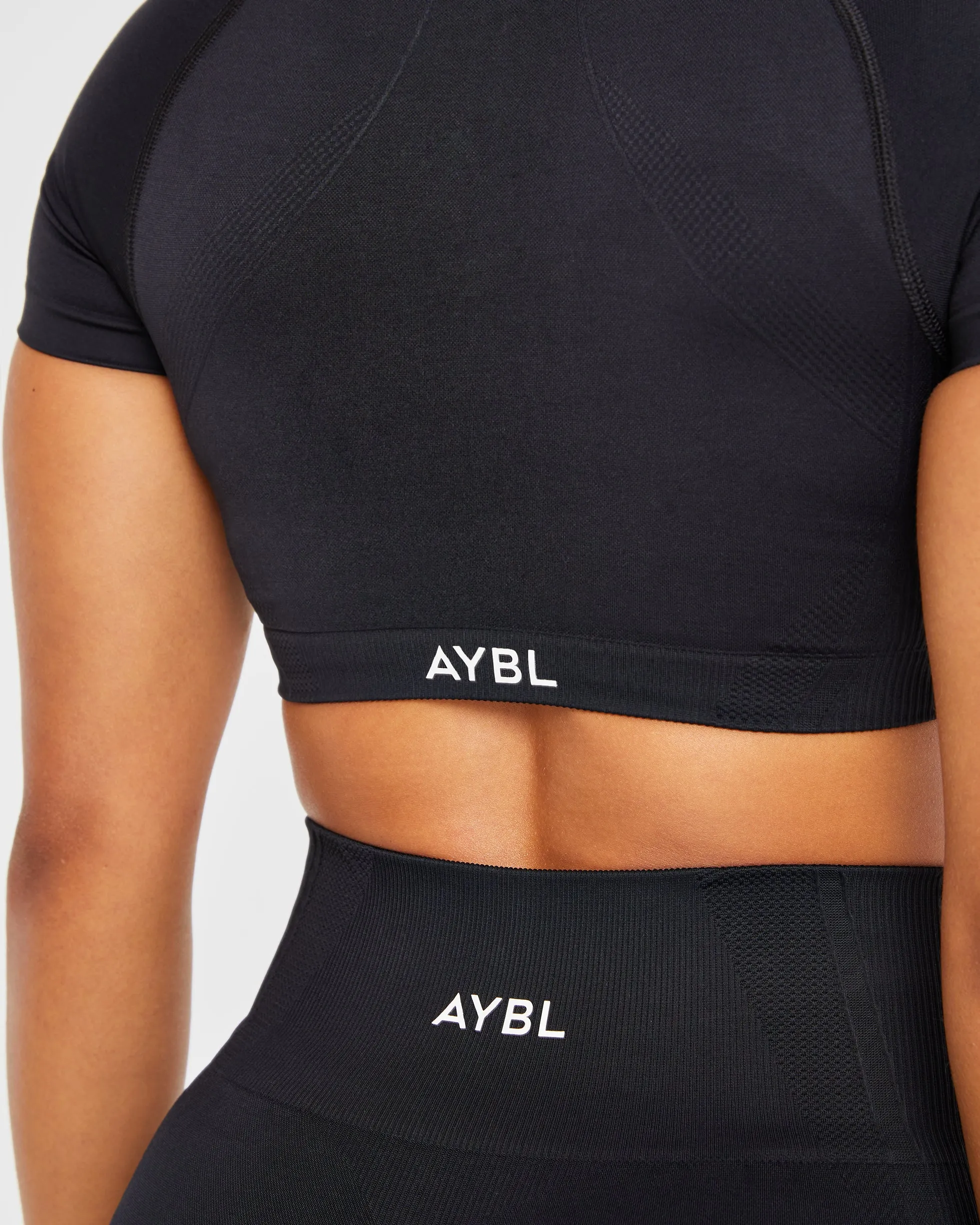 Balance V3 Seamless Crop Top - Black