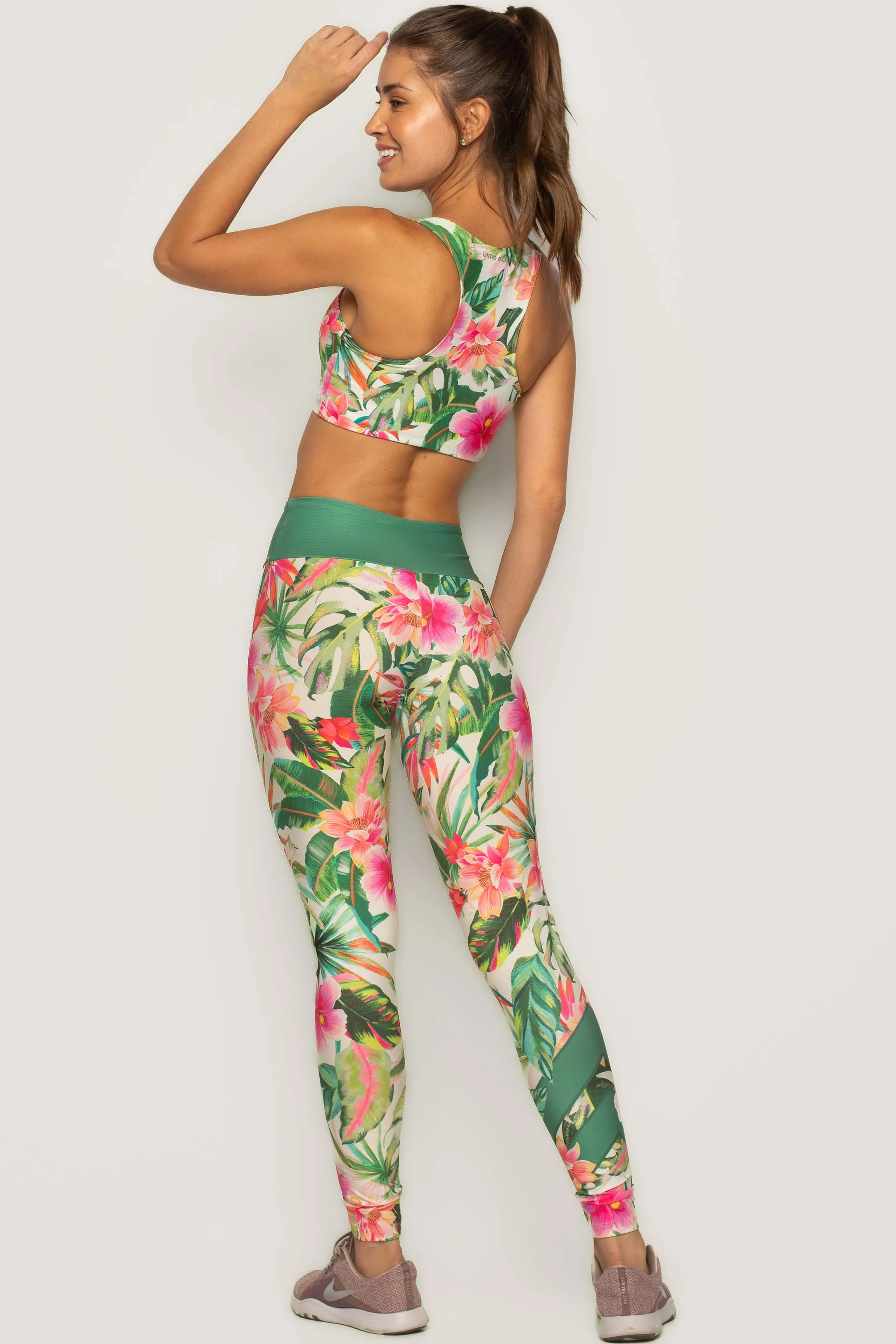 Conjunto Fitness Paraíso Tropical