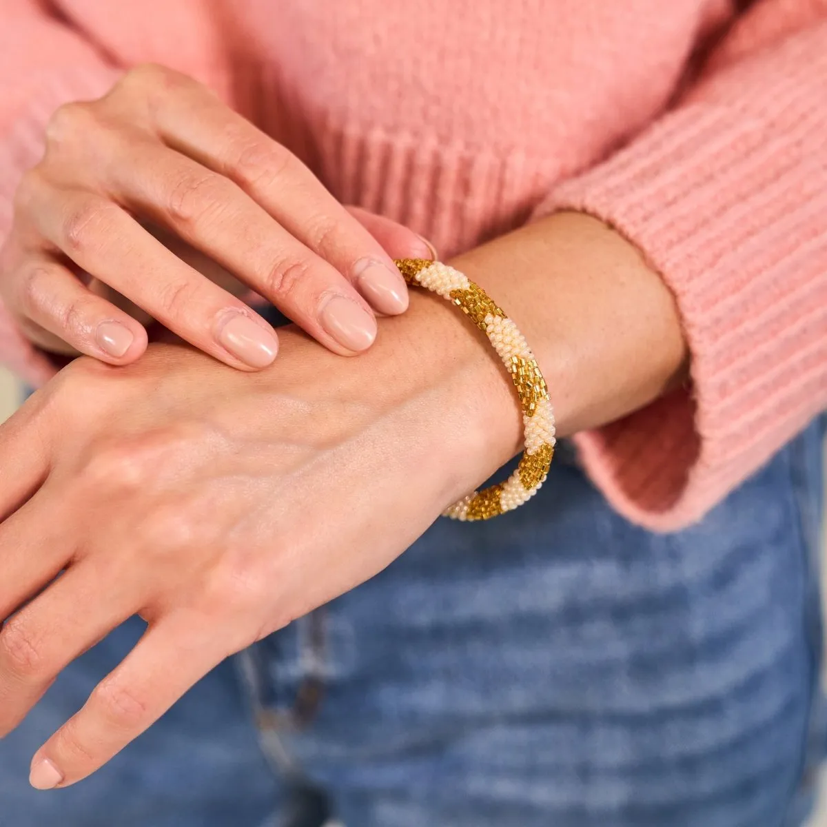 Goldenrod | Himalayan Glass Bead Bracelet