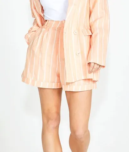 lydia shorts apricot