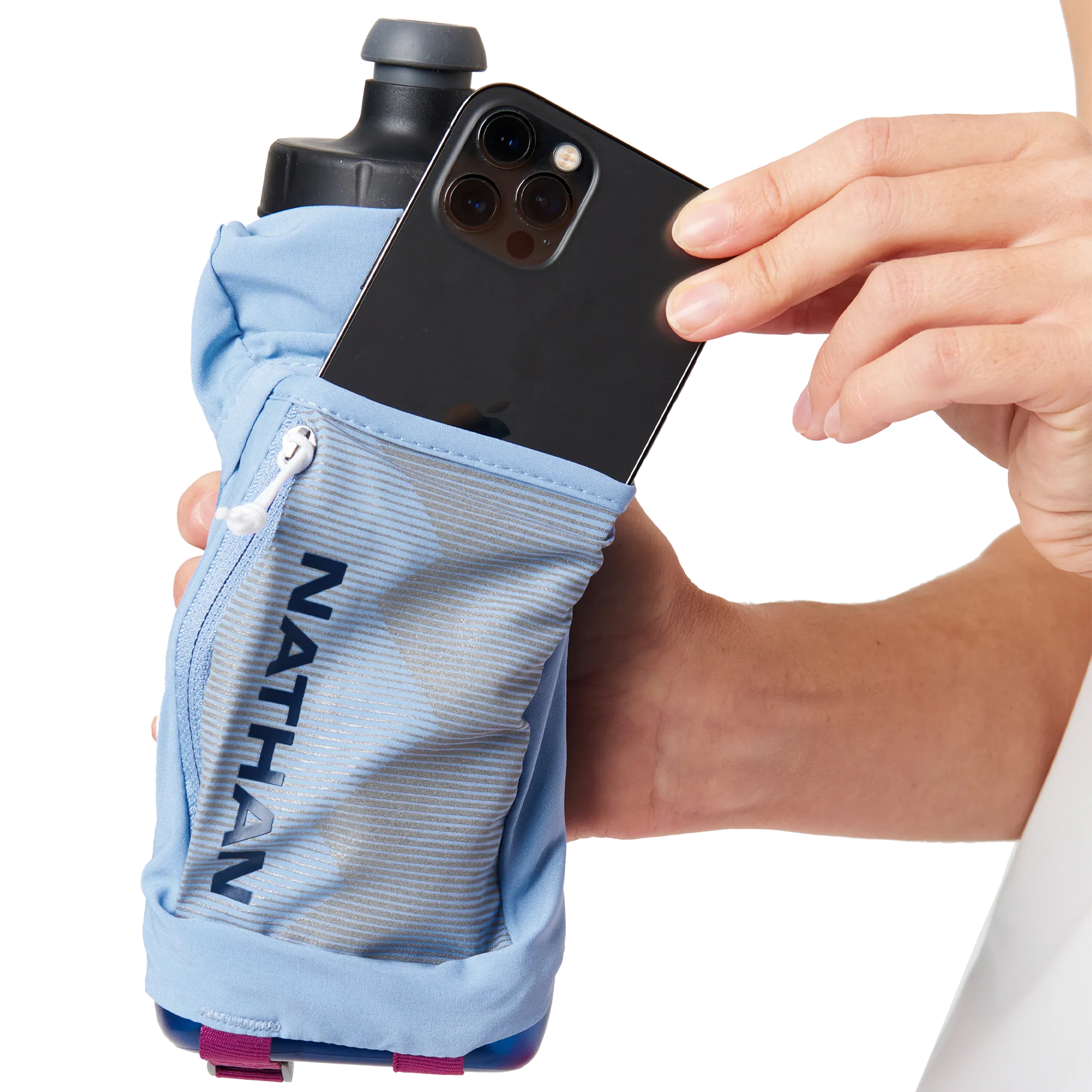 Nathan QuickSqueeze 22oz Handheld Bottle