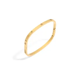 SQUARED GOLDEN SPARK BRACELET