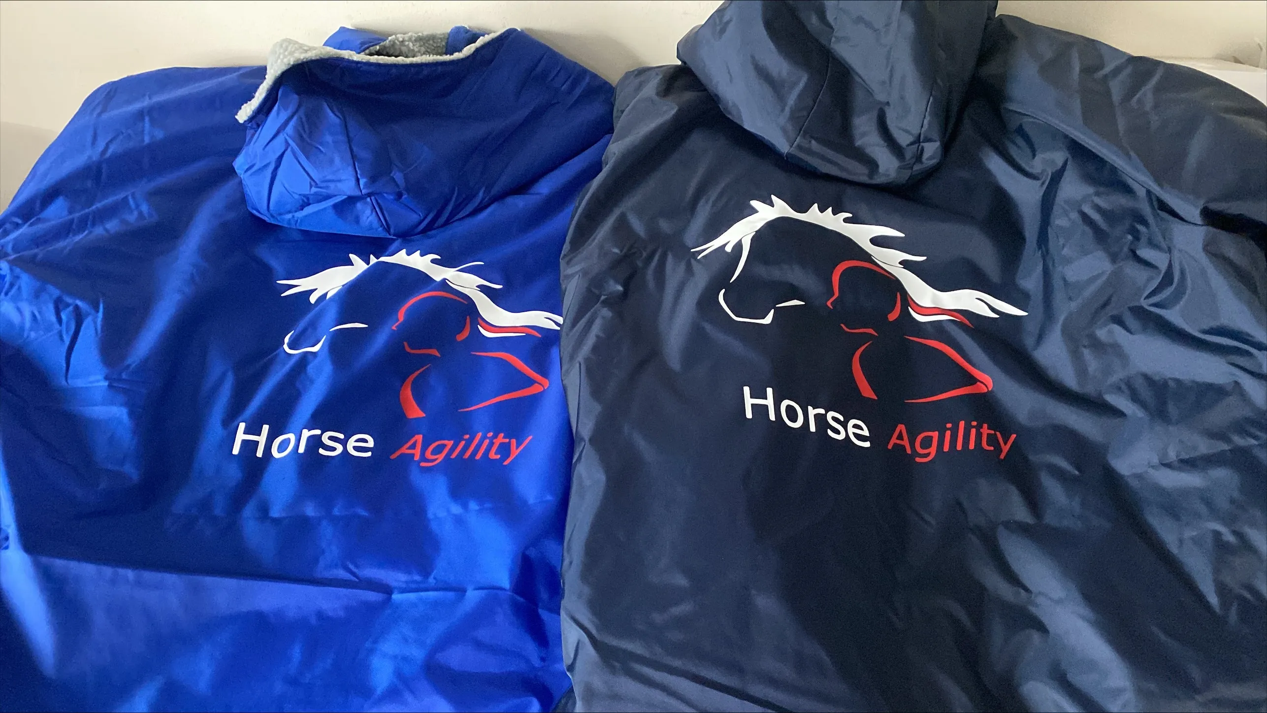 The International Horse Agility Club Team Robe